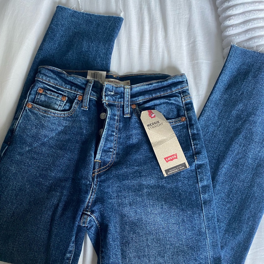 NWT Levi’s high rise wedgie straight jeans